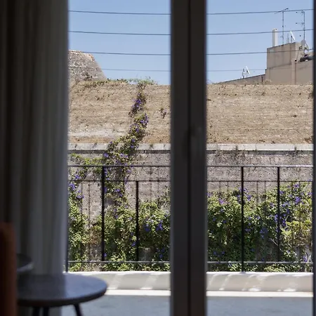 Vanda's Maison * Corfu (city)